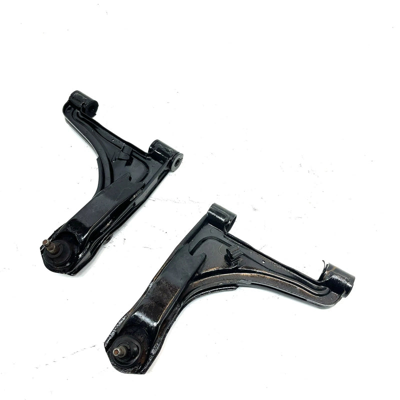 92 Yamaha Big Bear 350 YFM350 4x4 OEM Front Upper A Arm Set 2HR-23540-10-00 AY70
