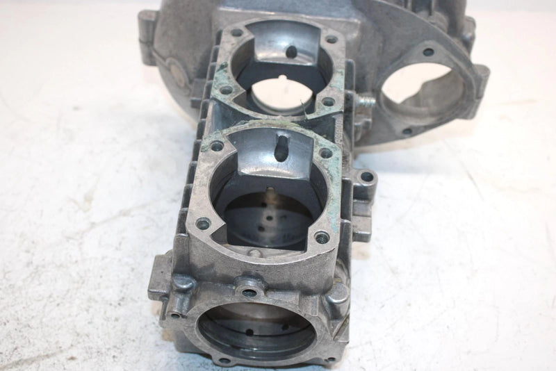 83 Yamaha Excel Iii Ec340g Oem Crankcase 8J4-15100-00-00 SY7