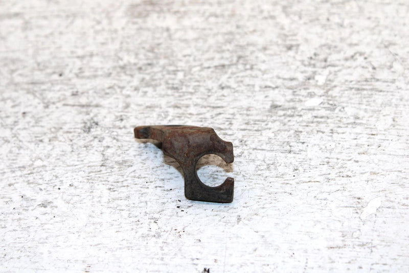 1995 Yamaha Vmax 600 Le Oem Caliper Bracket 8AB-25721-00-00 SY21