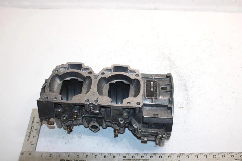 06 Ski-doo Gsx 600 Ho Sdi Oem Crankcase 420889613 SS14
