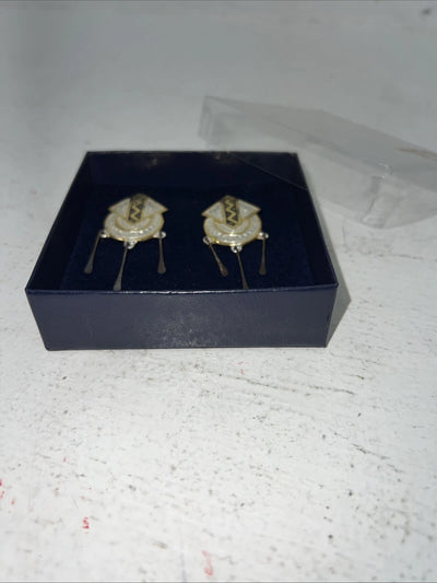 New Women’s Montana Silversmiths Aztec Black Silver Gold Dangle Earrings. F-24