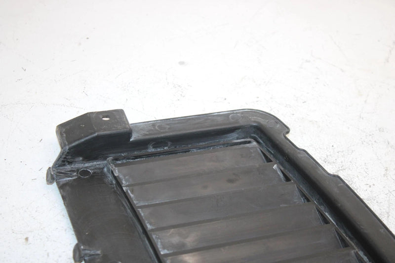 90 Yamaha Exciter Oem Left Instrument Panel Louver 8X9-77110-00-00 SY3