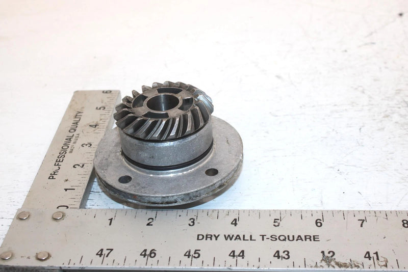 1990 Yamaha  Moto 4 Oem Middle Gear/Housing 3GH-17510-00-00 AY5