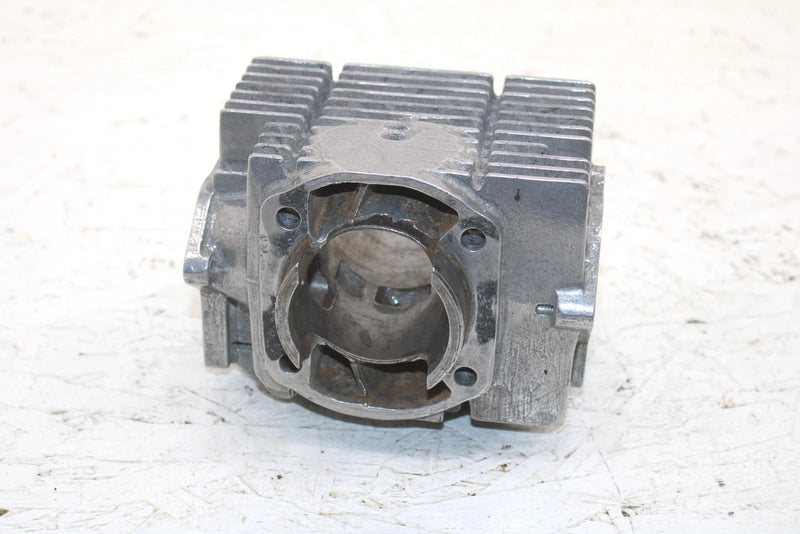 1979 Yamaha Enticer 340 Oem Right Side Cylinder Head 8H9-11321-00-00 SY66