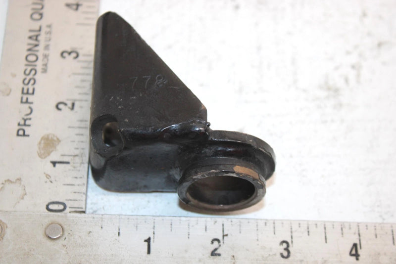 2003 Sea-doo Rx Di 951 Oem Exhaust Pipe Support 274000777 JS41