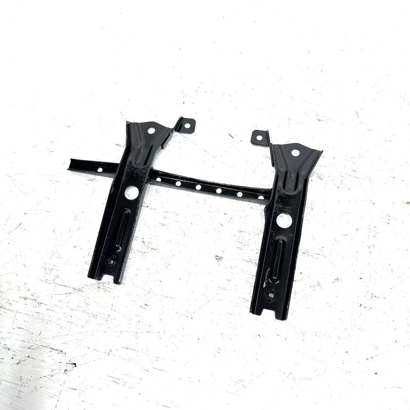 12 Yamaha Grizzly 550 YFM550 4x4 OEM Left Footrest Support 1HP-F7452-00-00 AY65