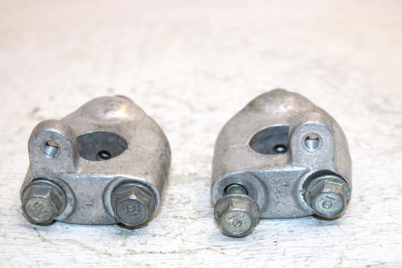 1986 Honda Trx 350 A Fourtrax 4x4 Oem Handlebar Clamp Set 53121-958-000 AH43