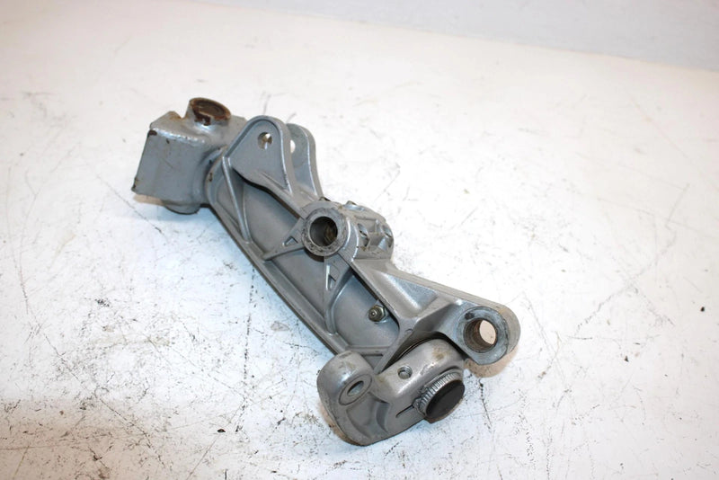 07 Arctic Cat F6 Lxr Efi Oem Right Steering Knuckle 2703-220 SA257