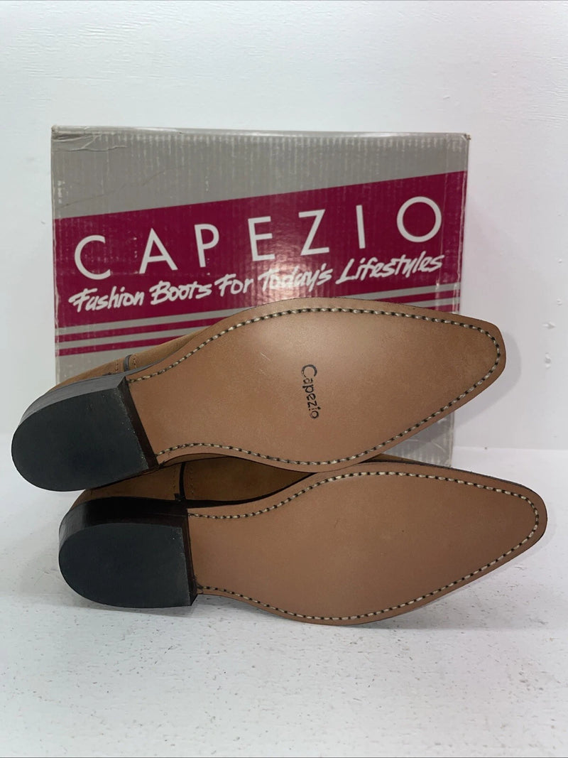 New Women’s Brown Capezio Cowboy Boots. L 551 8.5 8 1/2 M. 15-19