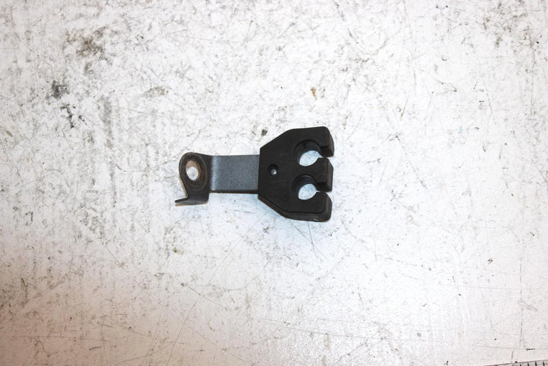 1993 Yamaha Waverunner 650 Oem Electrical Cord Clamp 6R8-82361-00-00 JY23