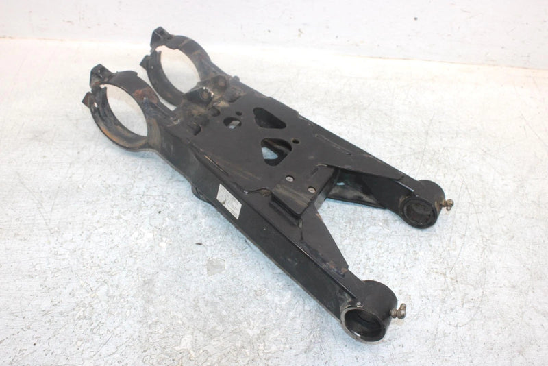2004 Polaris Trail Boss 330 Oem Rear Swingarm 1580111 AP117