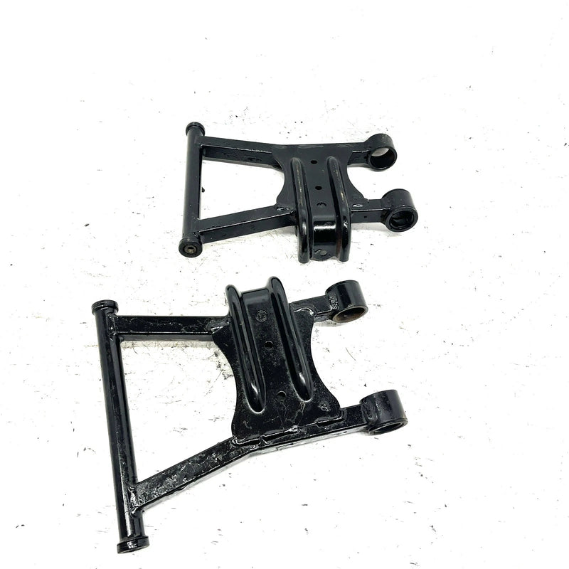03-13 Polaris Sportsman 500 4x4 HO OEM Rear Lower A Arm Set 1015889-067 AP191