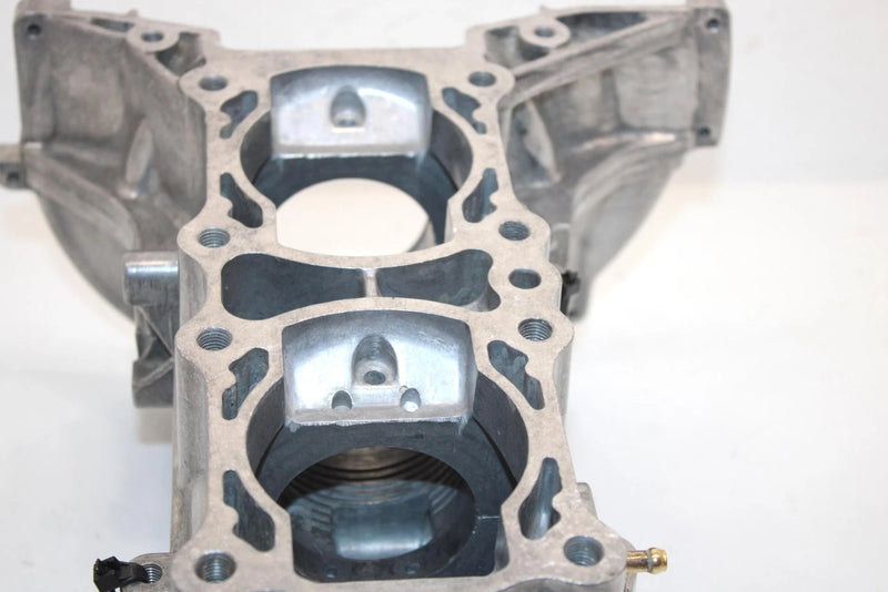94 Polaris Super Sport Oem Crankcase  ASM 3084584 SPS3