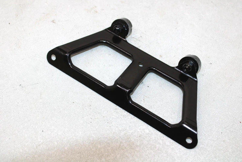 2003 Polaris Magnum 330 Oem Top Oil Cooler Bracket With Dampner 5245416-067AP120