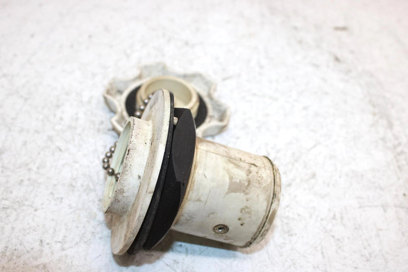 2002 Yamaha Waverunner Xlt800 Oem Fuel Filler Neck GP7-U7833-00-00 JY25