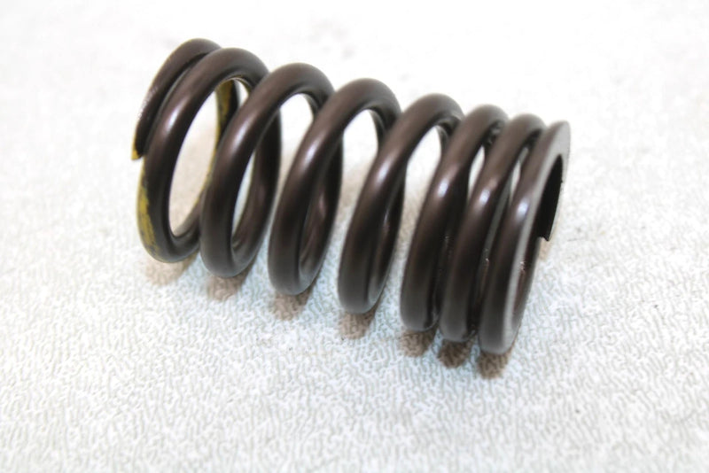2005 Polaris Predator 500 Oem Outer Valve Spring 3087983 AP3