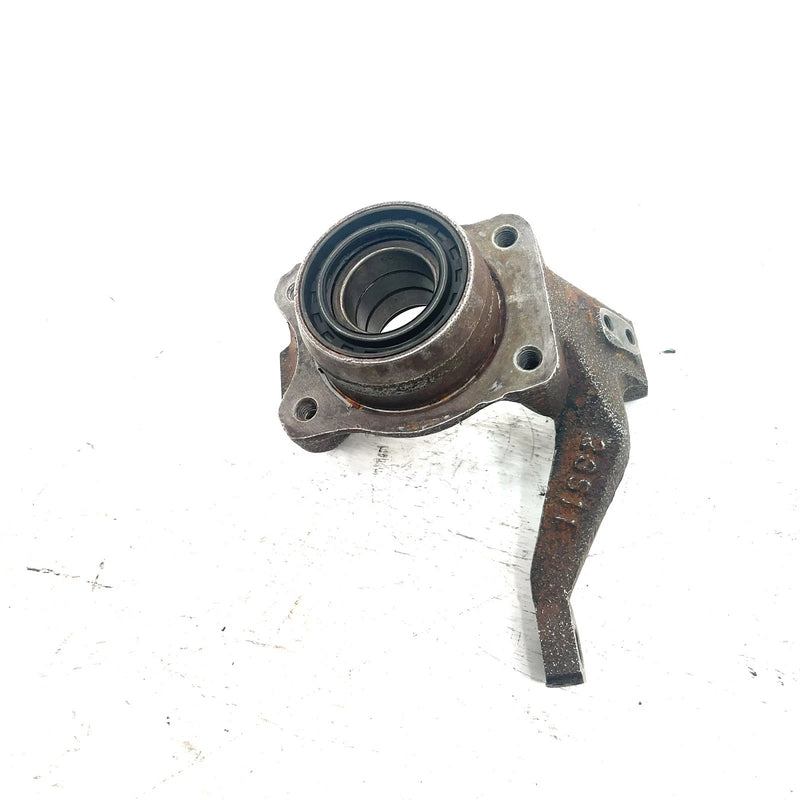 96 Yamaha Kodiak 400 YFM400FW 4x4 OEM Left Steering Knuckle 3HN-23501-02-00 AY64