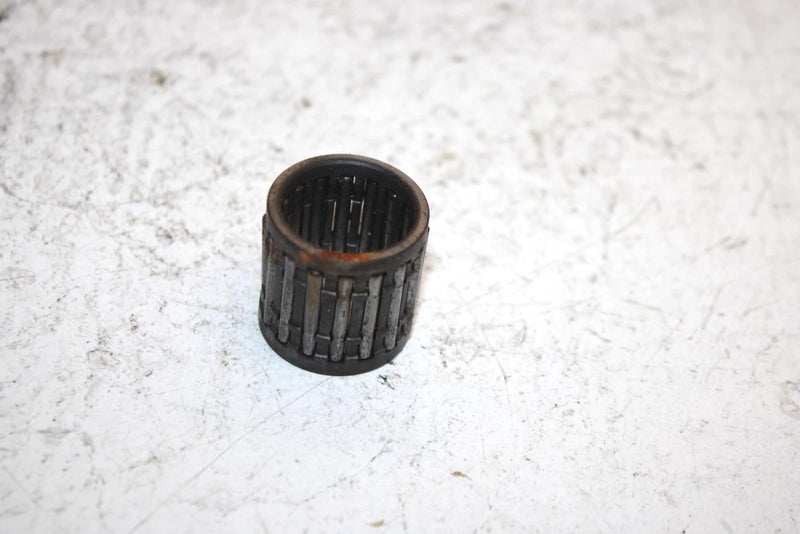 1994 Kawasaki 750 Ss Super Sport Oem Wrist pin Needle Bearing 13033-3702 JK9