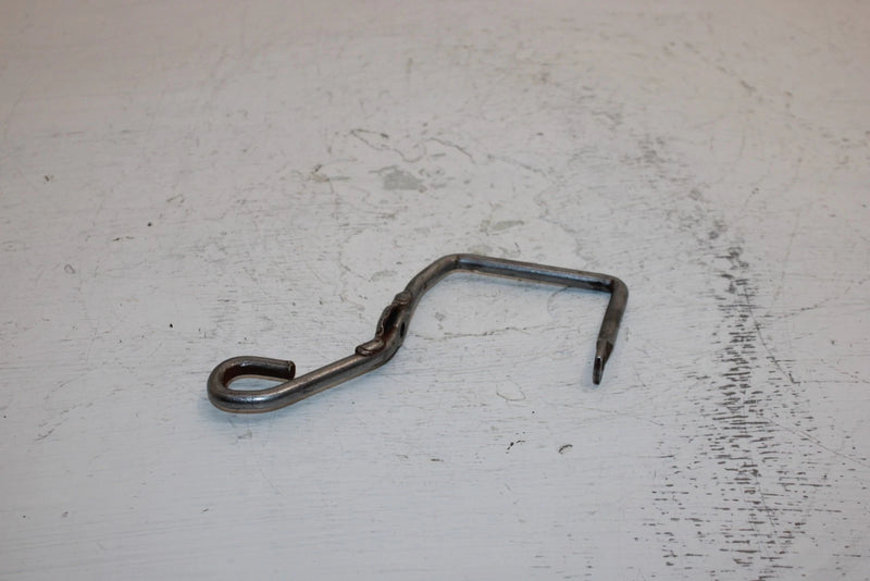 1986 Honda Trx 125 Oem Rear Fender Latch Lever 50221-VM6-000 AH41