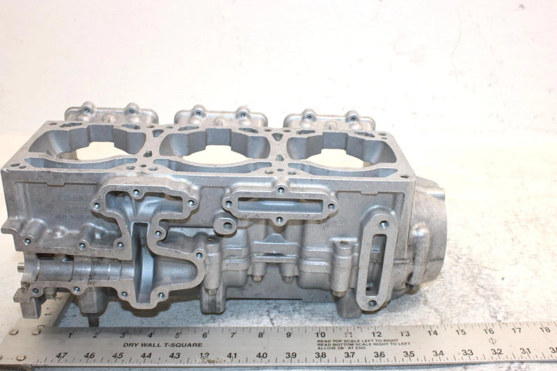 1998 Ski-doo Mach 1 700 Oem Crankcase 420888026 SS3