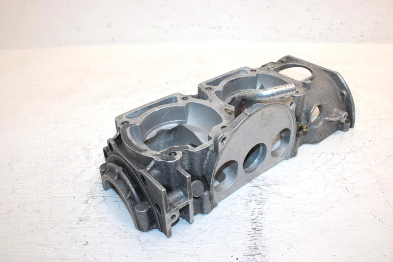 1998 Ski-doo Mxz 670 Oem Upper Crankcase Half 420888015 SS17