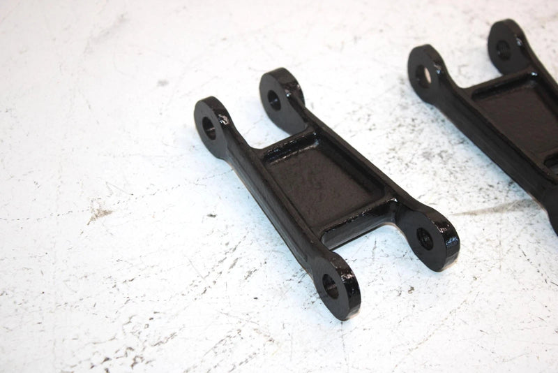 84 Yamaha Phazer Se Oem Upper Suspension Arm Pair 8V0-2382E-01-00 SY9