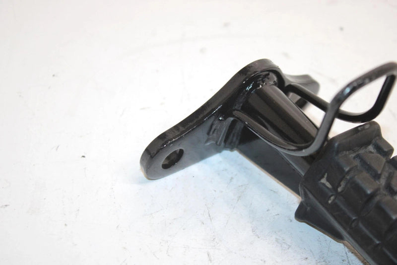 1986 Yamaha  Badger Yfm80s Oem Right Foot Peg 55X-27421-01-00 AY8