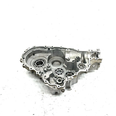21-22 Can-Am Defender HD10 OEM Gearcase Half 420686804 XB0.1