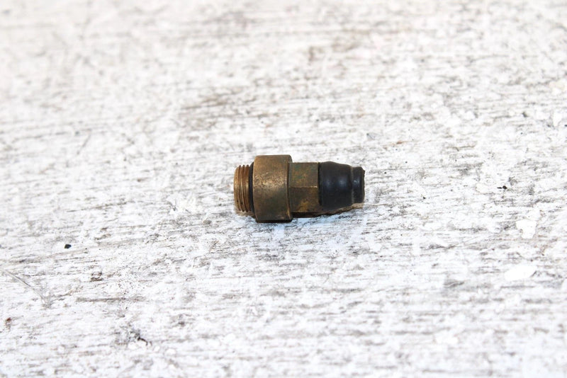 1995 Yamaha Vmax 600 Le Oem Holder 8AY-14261-00-00 Q4483