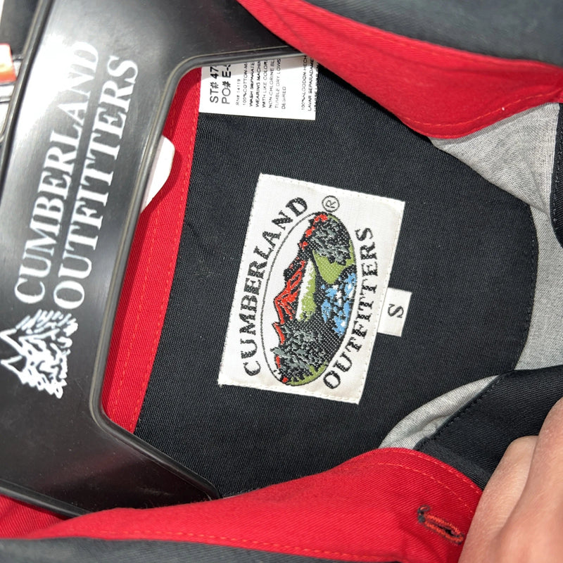 New Men’s Cumberland Outfitters Black White Red Sleeveless Button Up Small B-53