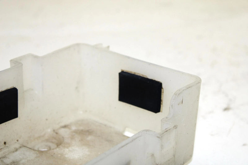 1996 Yamaha Waveventure 700 Oem Battery Tray EW2-68211-00-00 JY2