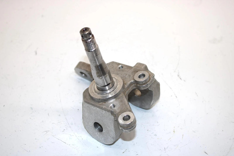 08 Arctic Cat Atv 250 Utility 2x4  Oem Right Steering Knuckle 3303-930 AA13