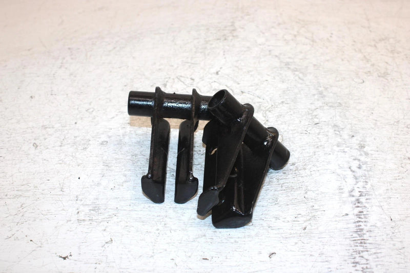 1995 Arctic Cat Z 440 Oem Idler Wheel Bracket Set 1704-208 1704-209 SA13
