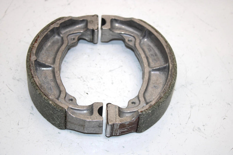 87 Kawasaki Bayou 185 Klf185a Oem Front Brake Pad Set 41048-1017 41048-1068 AK13