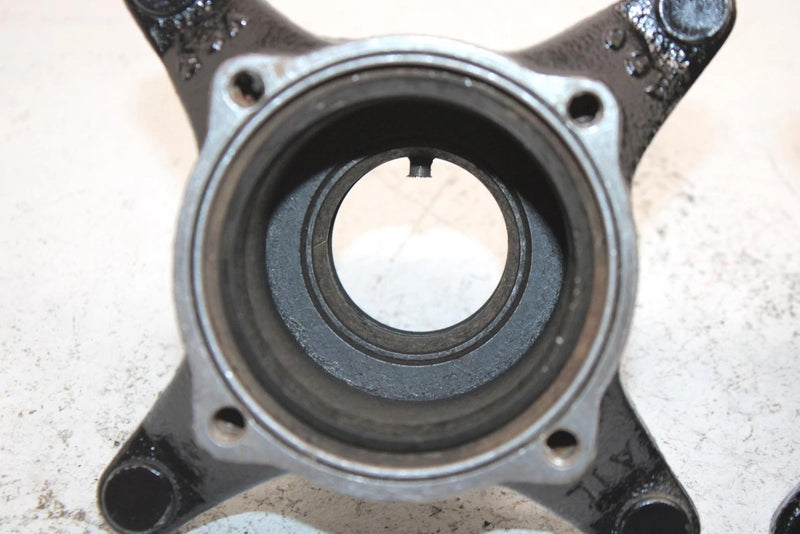1993 Polaris 350l 6x6 Oem Front Hub Pair (Press In Cap) 1520182 AP153