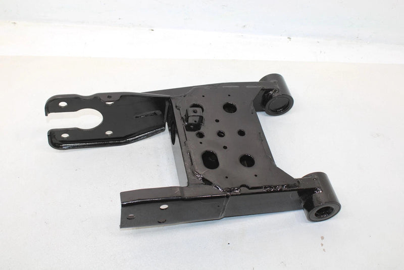 2000 Polaris Magnum 325 Oem Rear Swing Arm 1541323 AP2