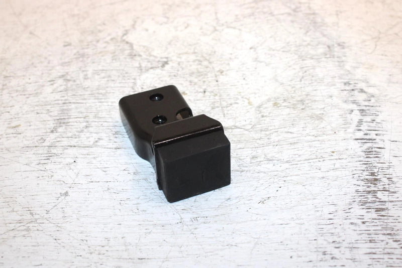 97 Yamaha Vmax Sx700 Triple Oem Engine Rubber Dampner Mount 8CH-21485-00-00 SY10