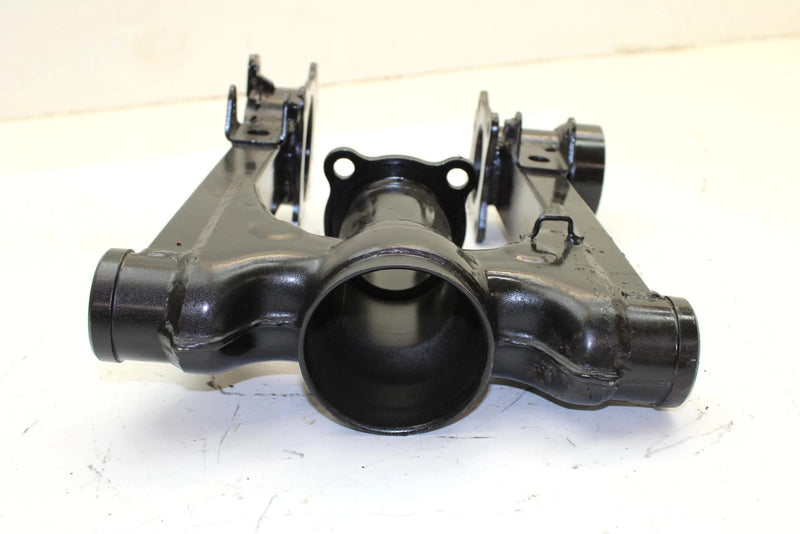 1988 Yamaha  Moto 4 Oem Swingarm 2HT-22110-00-33 AY31