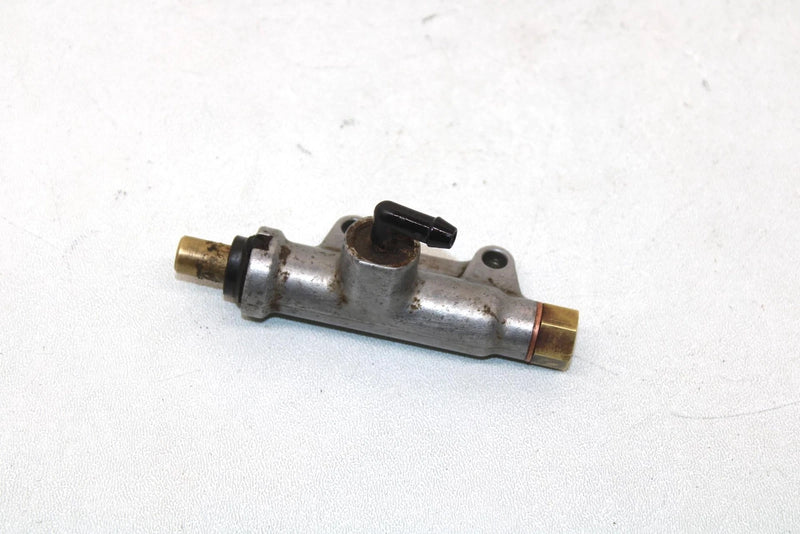 2004 Polaris Sportsman 500 Oem Rear Brake Master Cylinder 1910301 1911113 AP129
