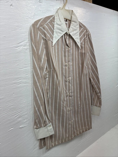 New Men’s Fenton Tan White Stripe Long Sleeve Button Up Small Q-17