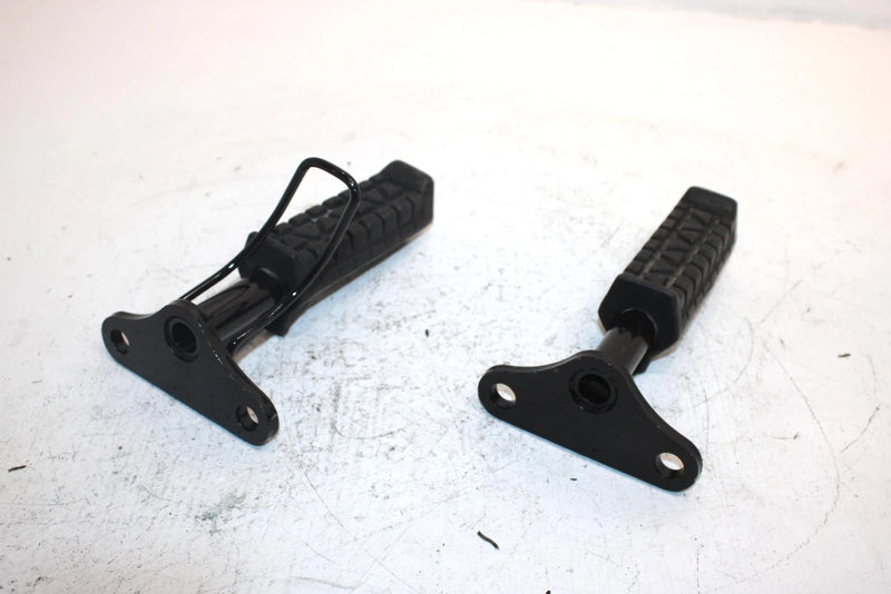 1987 Yamaha  Badger Yfm80t Oem Footrest Set 55X-27411-01-00 AY9