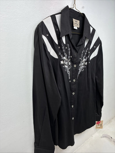 New Women’s 1849 RanchWear Black White Design Long Sleeve Button Up Large 3B-9