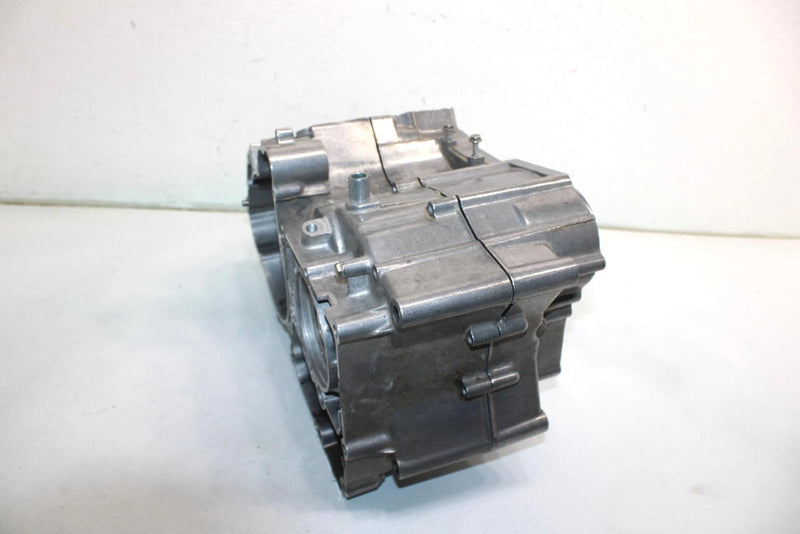 96 Kawasaki Bayou 400 4x4 Oem Crankcase 14001-5344 AK11