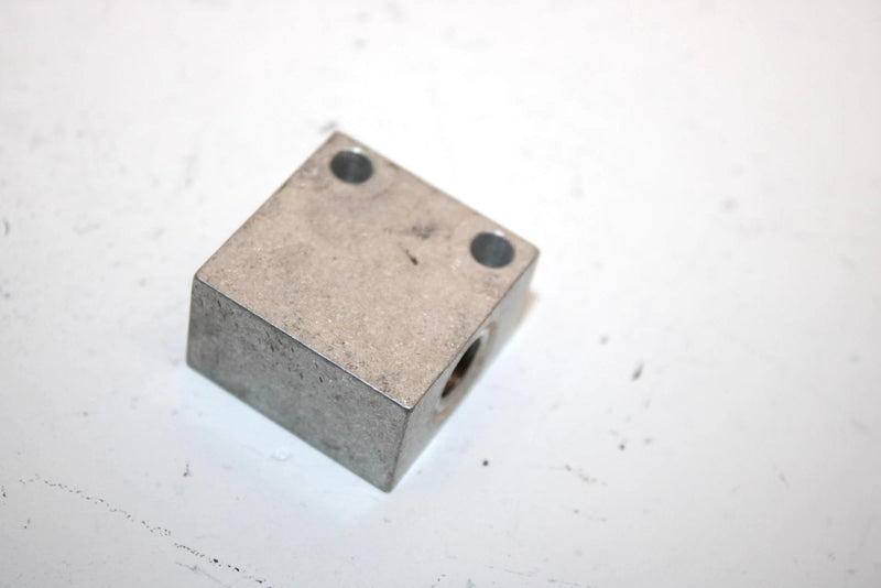 08 Polaris Ranger 700 4x4 Efi Oem Front Brake Cross Fitting 7052316 XP1