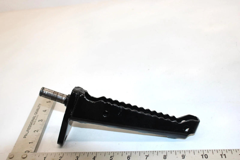 98 Yamaha  Warrior 350 Oem Footrest 3GD-27411-01-00 AYS