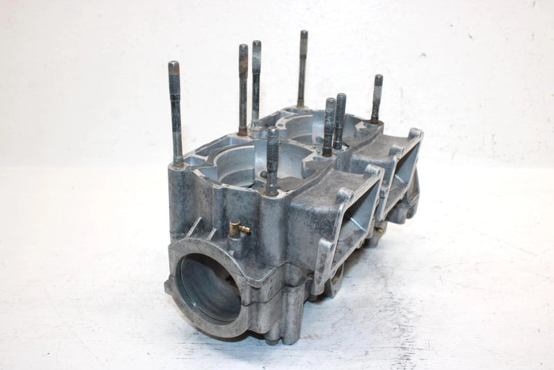1999 Polaris 500 Xc Oem Crankcase 2201277 SP28
