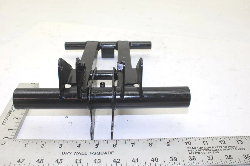 96 Yamaha Vmax 500 XT Pro Action OEM Rear Suspension Arm 8CM-47332-10-00 SY43