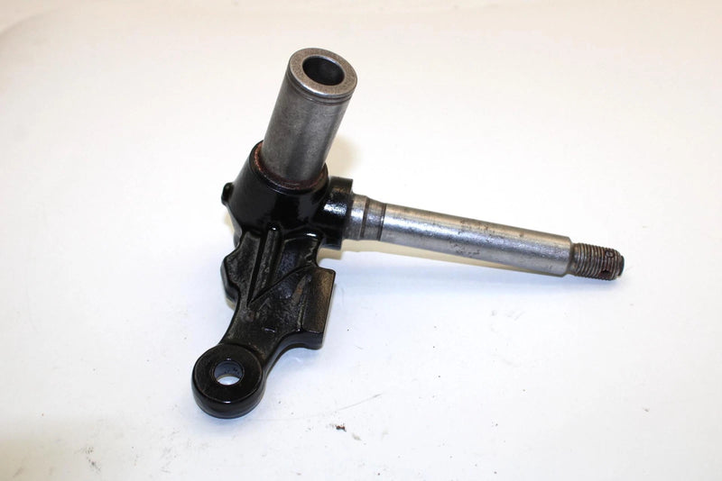1988 Yamaha  Moto 4 Oem Left Steering Knuckle 59V-23501-01-00 AY31