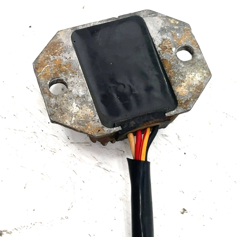 1985 Yamaha Tri Moto 200 YTM200 OEM Voltage Regulator 29U-81960-90-00 AY59