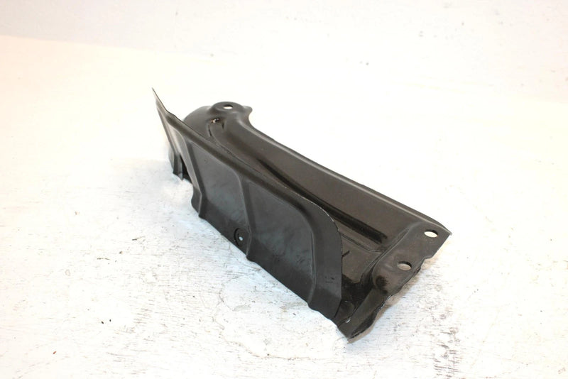 86 Honda Trx 125 Oem Front Inner Splash Guards 61862-VM6-000 61867-VM6-000 AH41